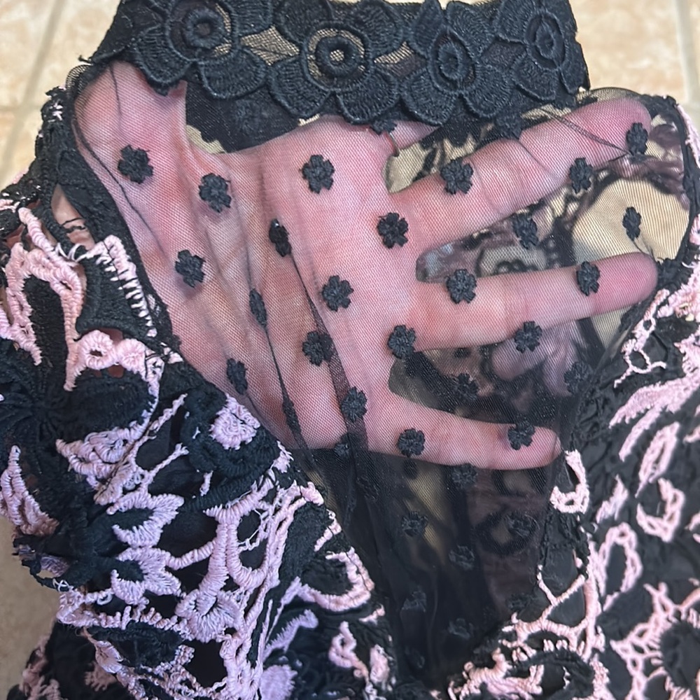 NWT Romeo + Juliet couture ruffled embroidered dress - Picture 4 of 5